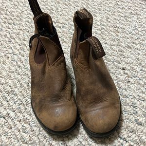 Blundstone boots - these were listed as a size 6 but they are actually a size 7.